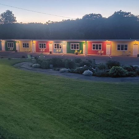 Cornerstone Motel Chéticamp Екстериор снимка