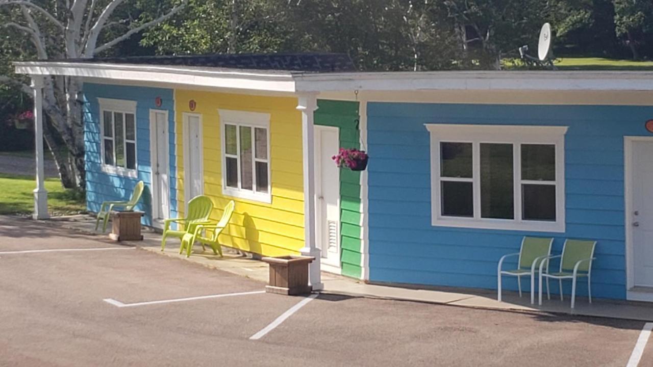 Cornerstone Motel Chéticamp Екстериор снимка