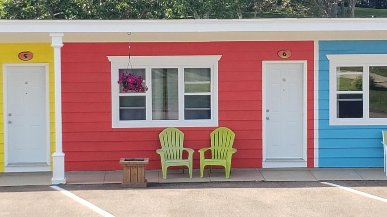 Cornerstone Motel Chéticamp Екстериор снимка