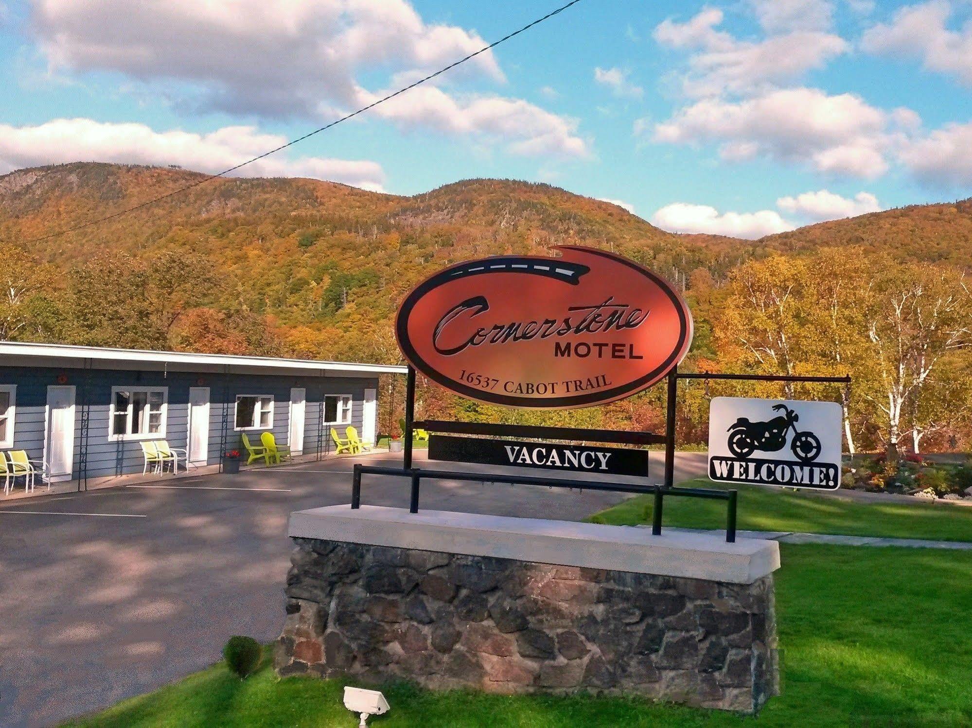 Cornerstone Motel Chéticamp Екстериор снимка