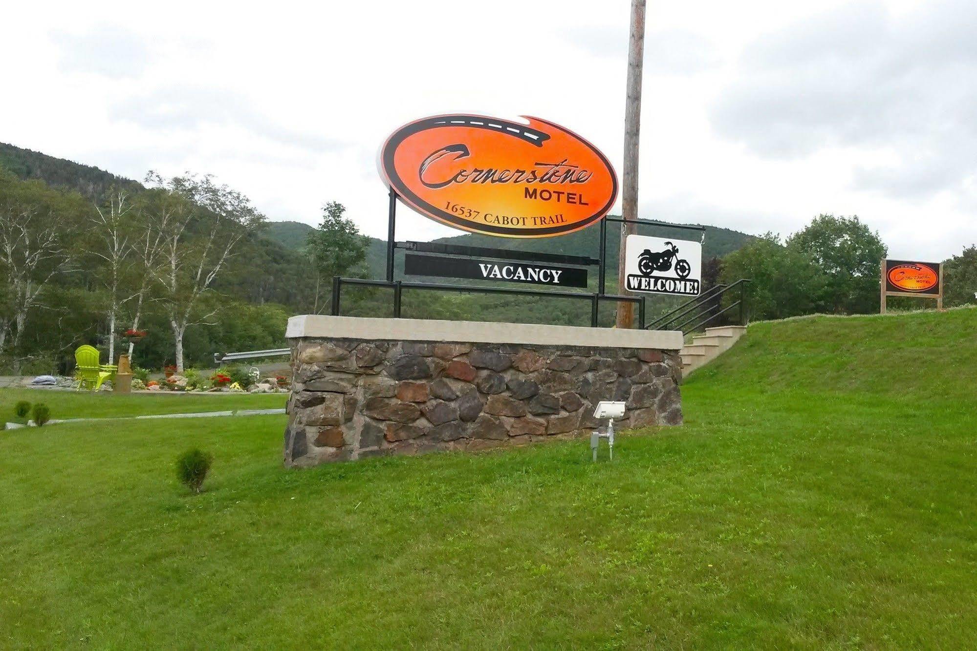 Cornerstone Motel Chéticamp Екстериор снимка