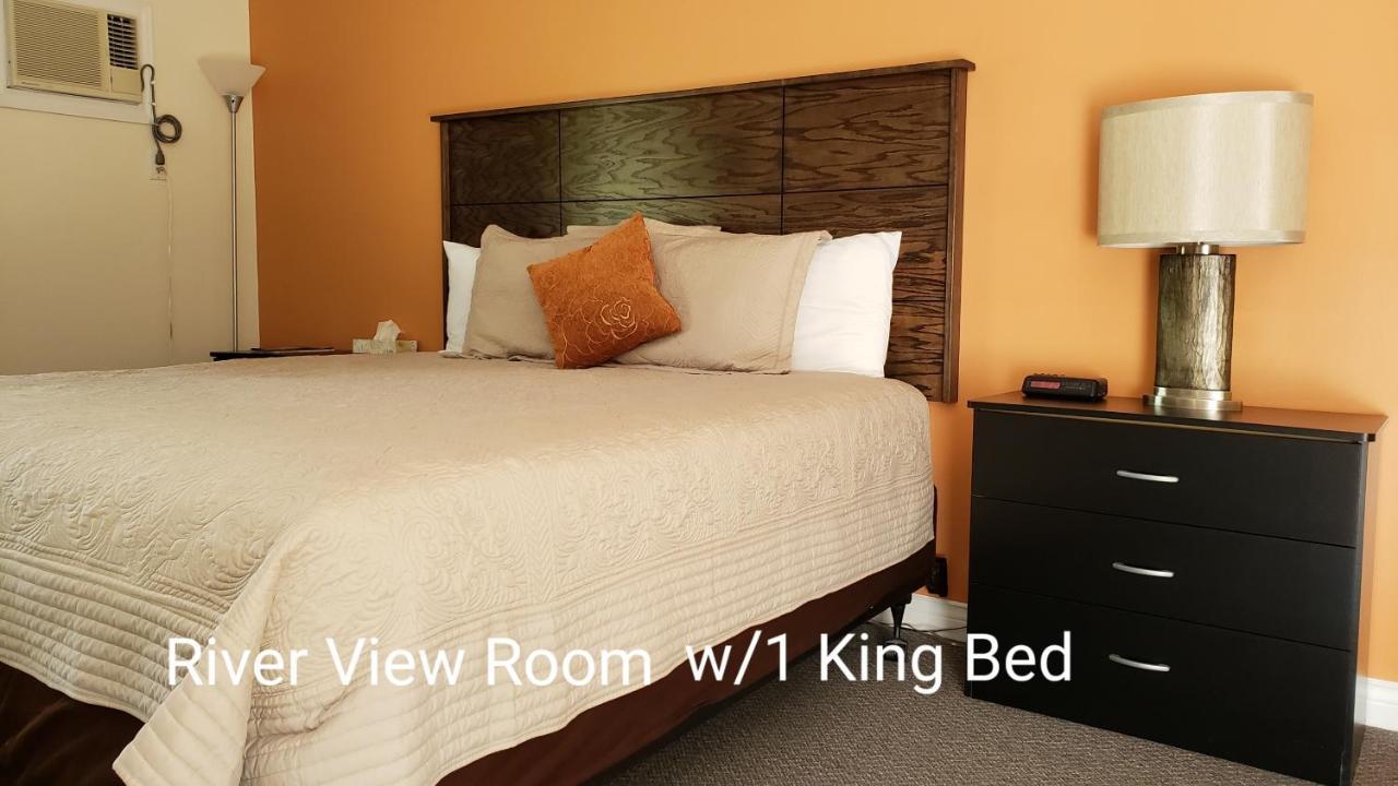 Cornerstone Motel Chéticamp Екстериор снимка